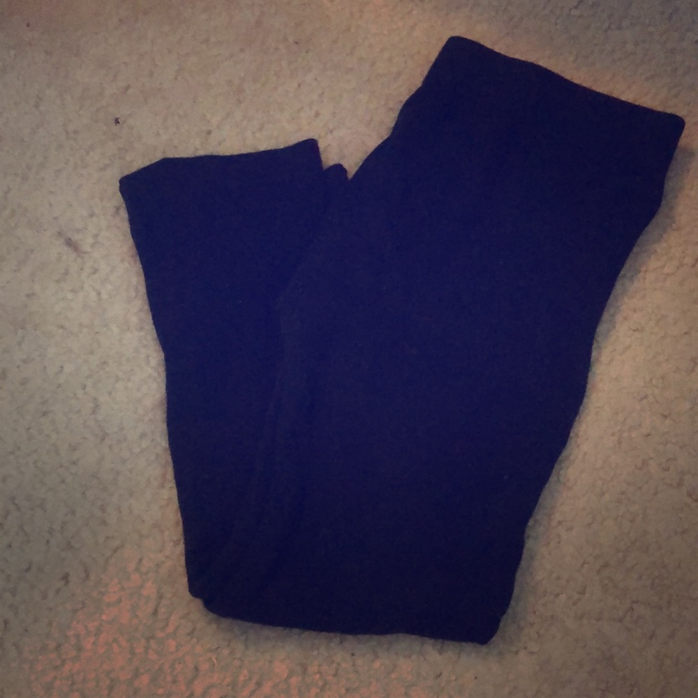 Black leggings